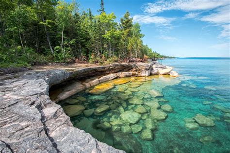 is lake michigan safe to swim in? A reflection on the ever-changing waters of Michigan's largest freshwater lake.